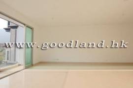 SAI KUNG Renovated Garden Villa For Sale
