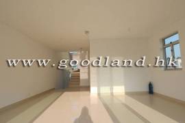 SAI KUNG Renovated Garden Villa For Sale