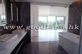 SAI KUNG Renovated Garden Village House For Sale