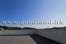 SAI KUNG Renovated Garden Village House For Sale