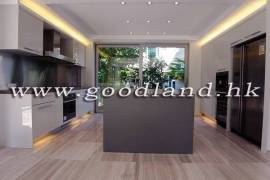 SAI KUNG Renovated Garden Village House For Sale
