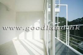 SAI KUNG Detached Western Garden House For Sale
