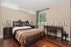 SAI KUNG Sea View Lawn Garden Village House For Sale