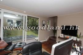 SAI KUNG Sea View Lawn Garden Village House For Sale