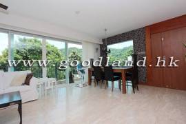 SAI KUNG Renovated Pool Garden Village House For Sale