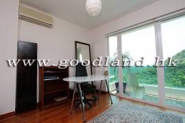 SAI KUNG Renovated Pool Garden Village House For Sale