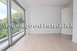 SAI KUNG Renovated Garden Village House For Sale | Open Kitchen