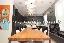 SAI KUNG Renovated Sea View Village House For Sale | Pool Complex