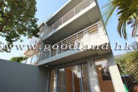 SAI KUNG Mid-Level Semi-Detached Garden House For Sale