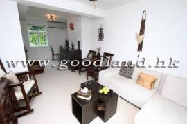 SAI KUNG Renovated Garden Village House For Sale | Greenery View