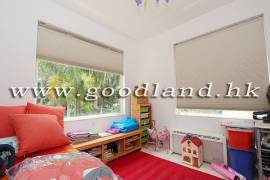 SAI KUNG Renovated Lawn Garden Village House For Sale