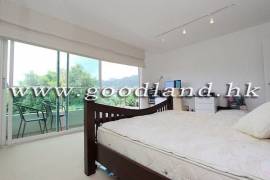 SAI KUNG Renovated Lawn Garden Village House For Sale