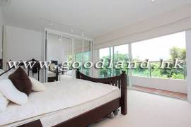 SAI KUNG Renovated Lawn Garden Village House For Sale