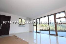 SAI KUNG Mid-Level Garden Sea View Village House For Sale