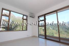 SAI KUNG Mid-Level Garden Sea View Village House For Sale