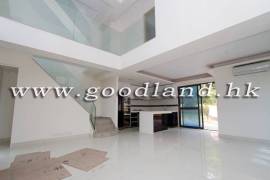 SAI KUNG Newly Renovated Villa For Sale | High Ceiling