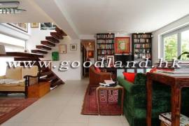 SAI KUNG Renovated Sea View Village House For Sale | Rare Market