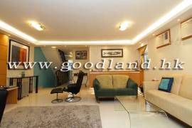 SAI KUNG Below Market Sea View Village House For Sale