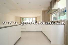 SAI KUNG Mid-Level Village House For Sale | Spacious Layout