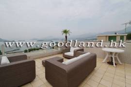 SAI KUNG Renovated Village House For Sale | Rooftop Sea View