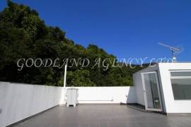 SAI KUNG Renovated Garden Village House For Sale | Open Kitchen