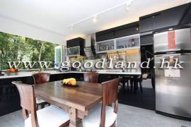 SAI KUNG Renovated Garden Village House For Sale | Greenery View