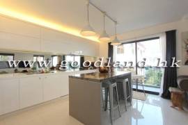 SAI KUNG Mid-Level Renovated Village House For Sale | Greenery View