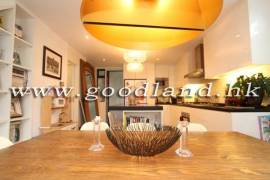 SAI KUNG Village House For Sale | Convenient Transport