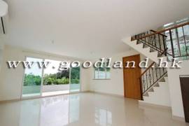 SAI KUNG Picturesque Sea View Village House For Sale