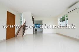 SAI KUNG Picturesque Sea View Village House For Sale