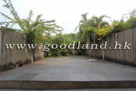 SAI KUNG Mid-Level Garden Village House For Sale | Sea View
