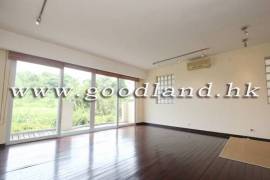 SAI KUNG Mid-Level Garden Village House For Sale | Sea View