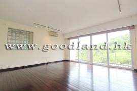 SAI KUNG Mid-Level Garden Village House For Sale | Sea View