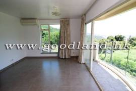 SAI KUNG Sea View Lawn Garden Village House For Sale
