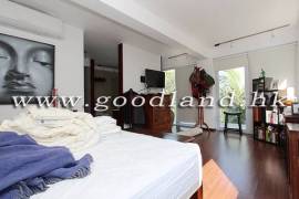 SAI KUNG Western Style Garden House For Sale | Sea View