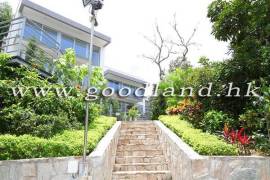 SAI KUNG Renovated Garden Village House For Sale | Open Kitchen