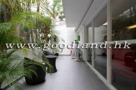 SAI KUNG Renovated Sea View Garden House For Sale