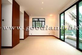 SAI KUNG Sea View Pool Complex House For Sale