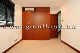 SAI KUNG Sea View Pool Complex House For Sale