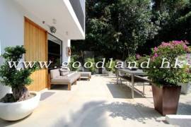 SAI KUNG Renovated Pool Garden House For Sale