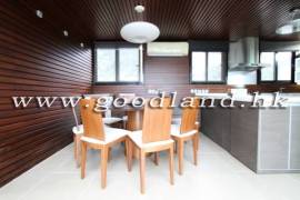 SAI KUNG Mid-Level Renovated Sea View House For Sale