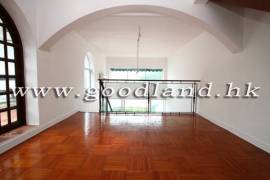 SAI KUNG Waterfront Yacht Club Sea View Villa For Sale