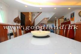 SAI KUNG Sea View Garden Village House For Sale