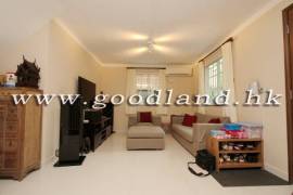 SAI KUNG Lower Duplex Garden House For Sale