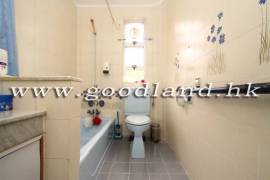 SAI KUNG Pool Complex Village House For Sale | Parking