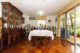SAI KUNG Pool Complex Village House For Sale | Parking