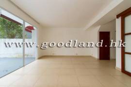 SAI KUNG Mountain View Pool Complex House For Sale