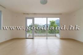 SAI KUNG Mountain View Pool Complex House For Sale