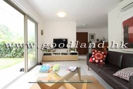 SAI KUNG Mid-Level Lawn Garden Village House For Sale