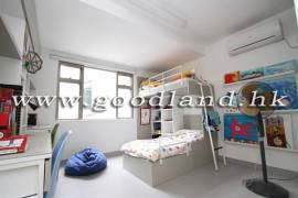 SAI KUNG Mid-Level Lawn Garden Village House For Sale